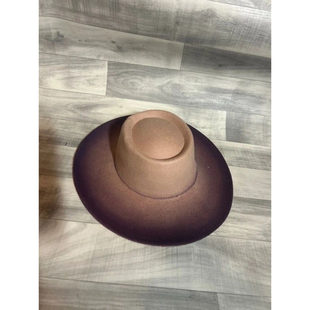 Cowgirl hat